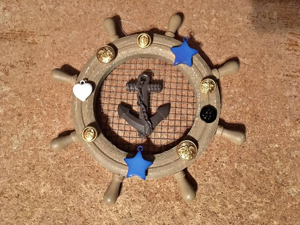 SHIPWHEEL DECORATIVE NAUTICAL WALL DECOR