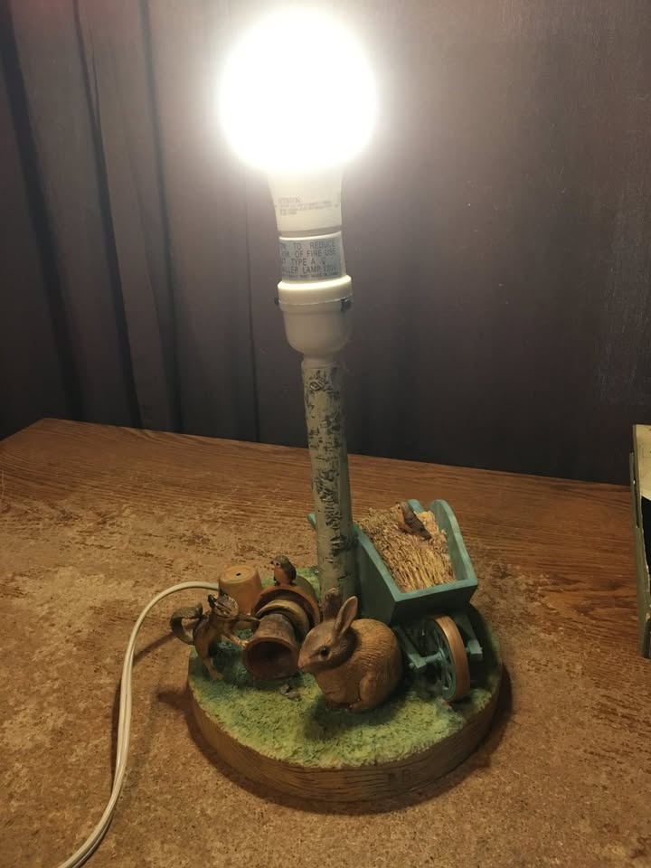 Marjolein Bastin Lamp Wheelbarrow Bunny Squirrel Pots Birds - photo 2