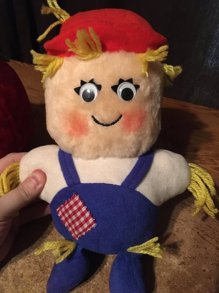 LOT OF 2 DEL MONTE YUMKINS PLUSH SCARECROW STRAWBERRY - photo 4