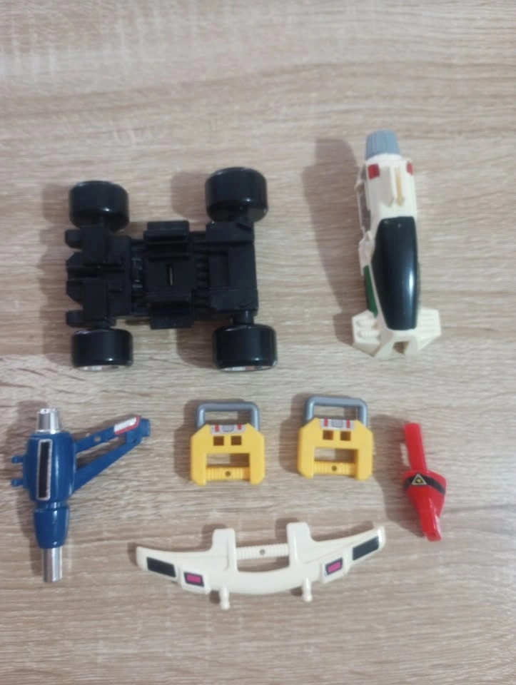 Power Rangers Dino Megazord & Turbo RAM Robotic Arsenal Mobilize | Karrot