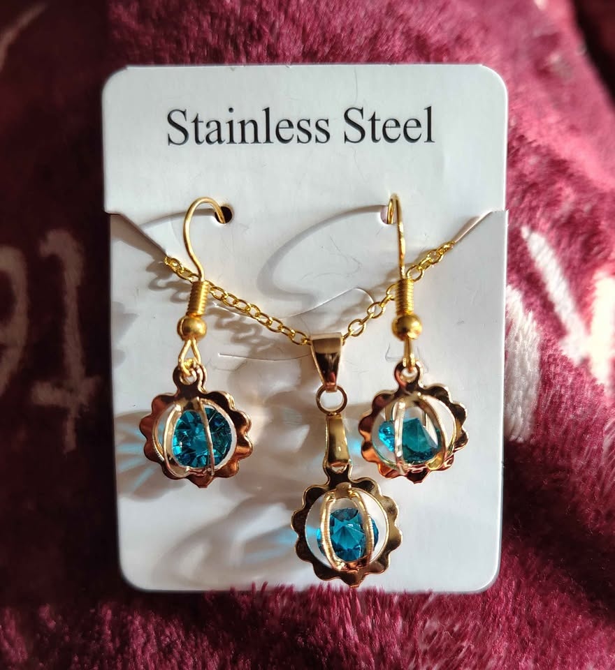 Handmade Stereo Flower Gold Tone Necklace & Earring Sets - photo 5