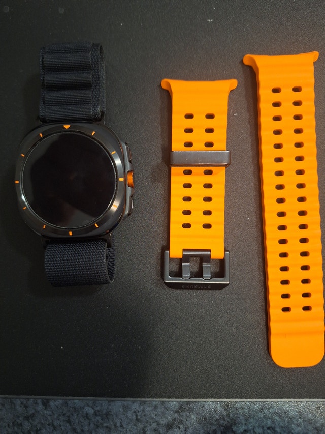 Lightly used Samsung watch ultra 2025 LTE 47mm titanium