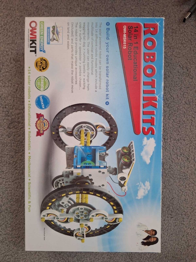 Good condition STEM solar robot Kit