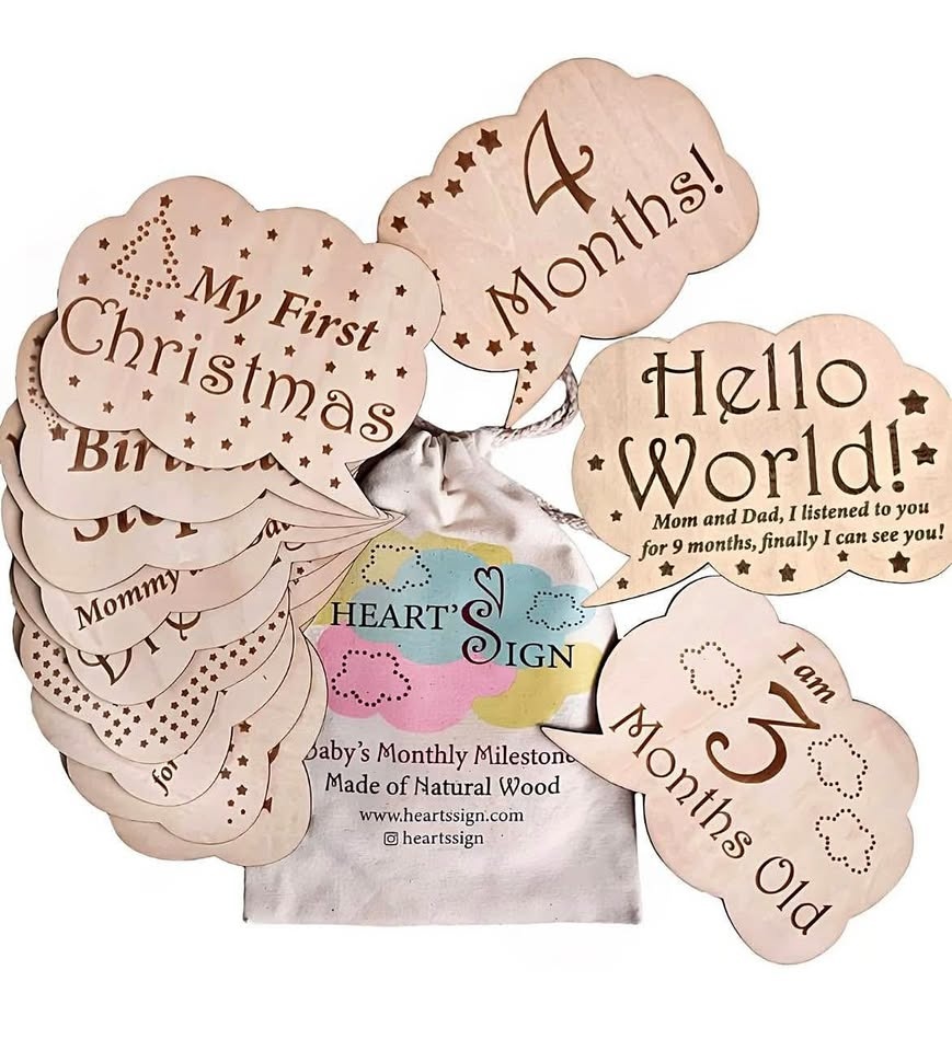Heart's Sign Baby Monthly Milestone Wooden Set