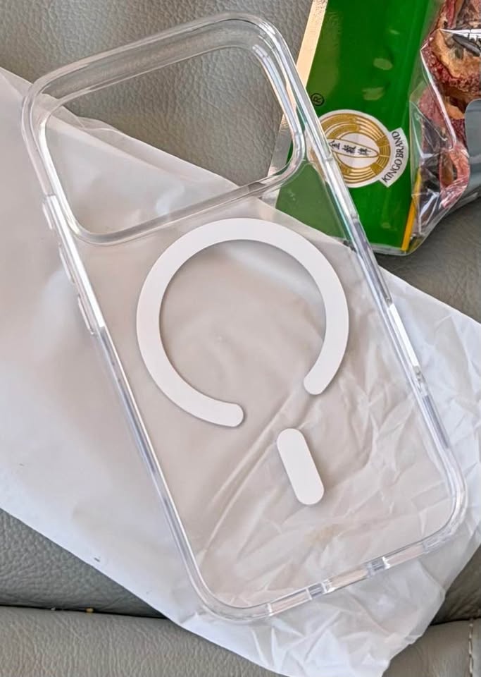 Clear MagSafe iPhone Case for i17 Pro