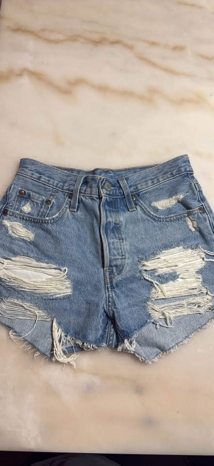 Levi 501 Button Fly Shorts - Size 2 - photo 3
