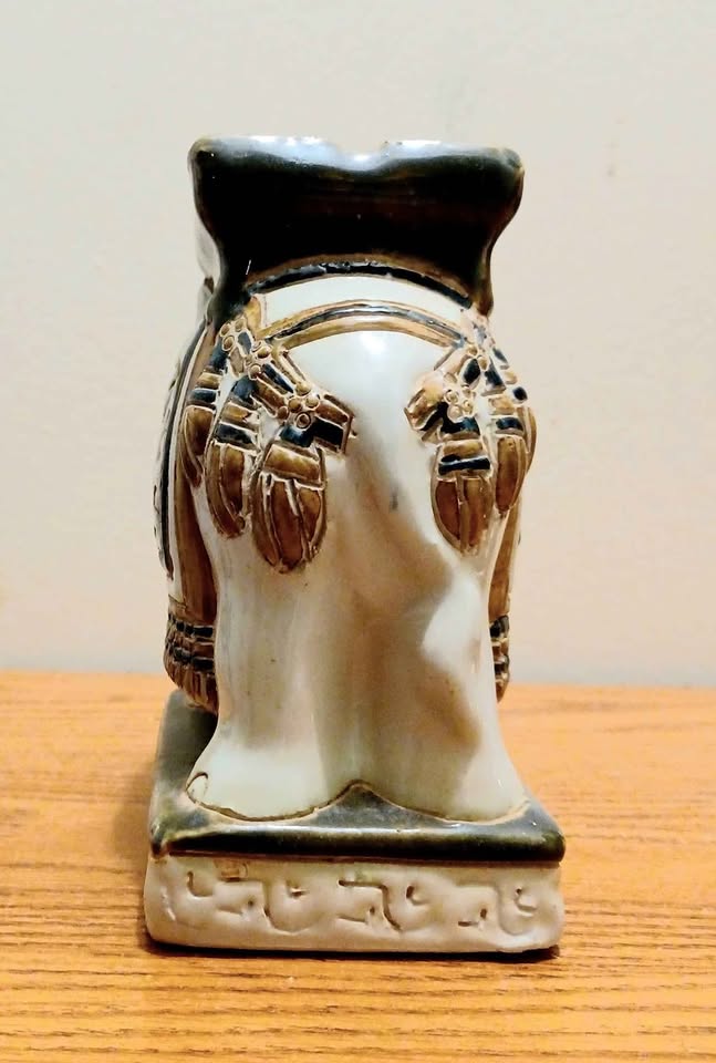 Mid Century Hollywood Regency Chinese Glazed White Elephant - photo 4