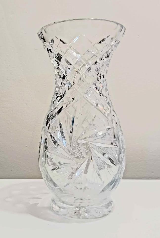 Hand Cut Pinwheel Bohemian Crystal Table Vase
