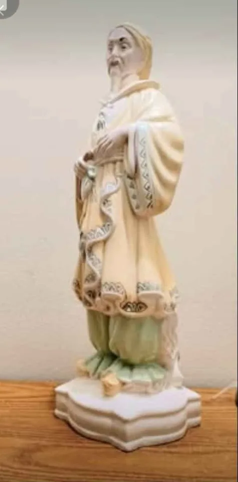 Vtg.Tall Hand Painted Chinese Emperor Statue image indicator(2)