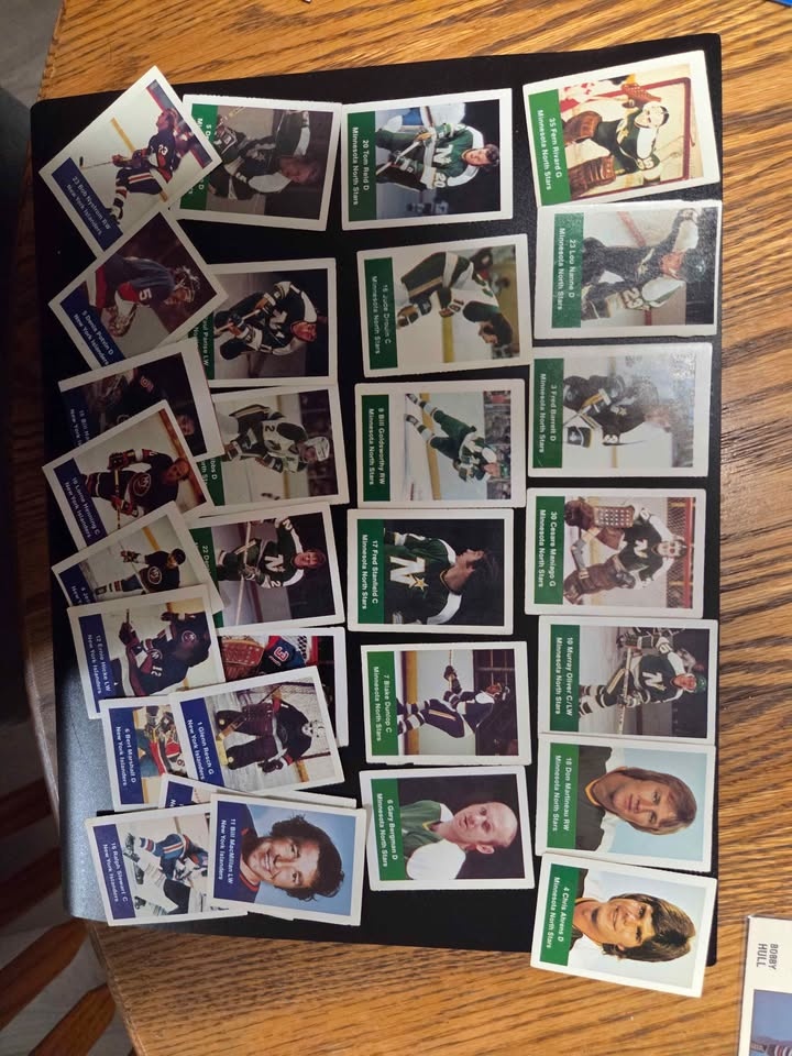 1974-75 Loblaws Action Hockey Stamps - photo 2