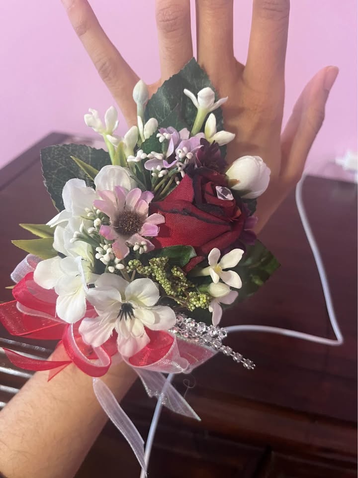 Handmade Corsage and Boutonnière - photo 2