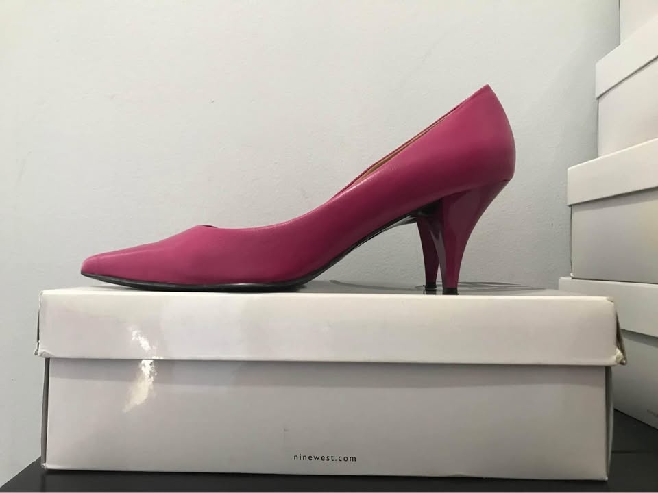 Pink Leather Kitten Heels size 7.5 - photo 4