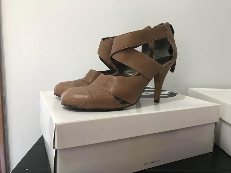 Brown leather strappy heels - size 7.5 - photo 2