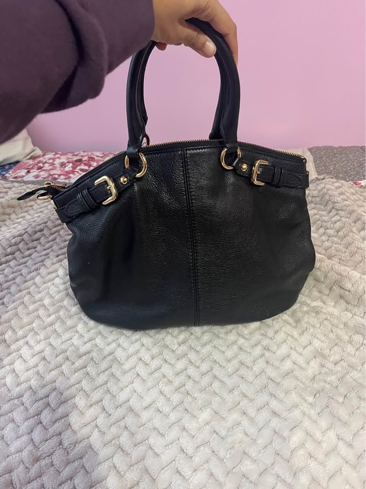Danier Leather Purse - photo 2