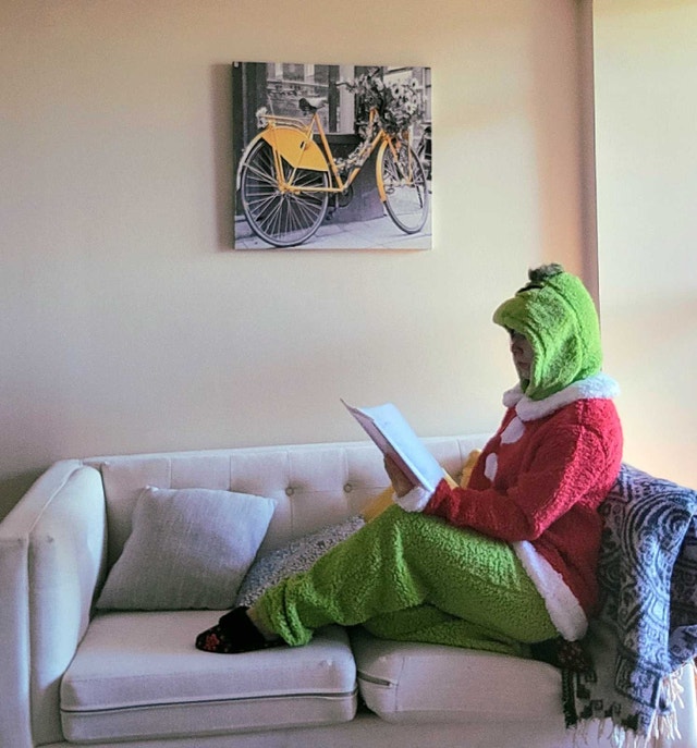 Grinch Pajama Onesie - Brand New Adult Medium - photo 3