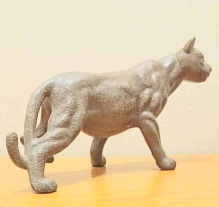 Vintage Large Cougar Statue image indicator(2)