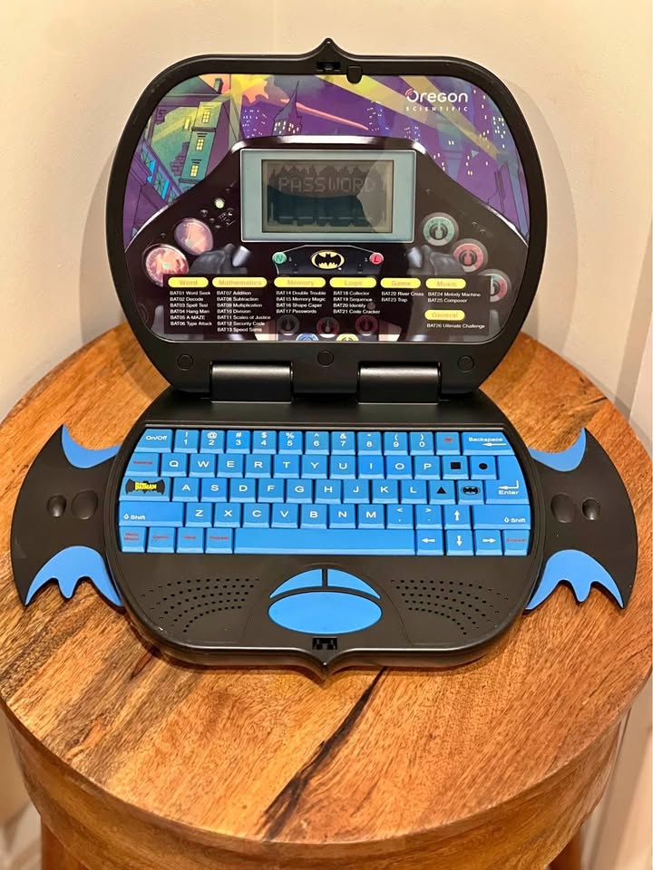 The Batman Power Wing Laptop Oregon Scientific 2005