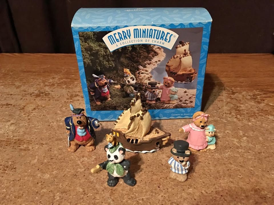 Hallmark Merry Miniatures Peter Pan Teddy Bears Set of 5