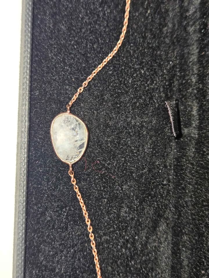 Necklace with circle quartz stone - photo 2