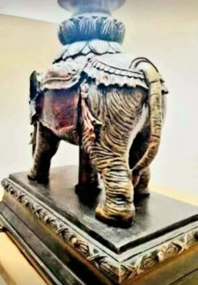Hand Carved Saluting Elephant Statue Tall Lamp image indicator(6)