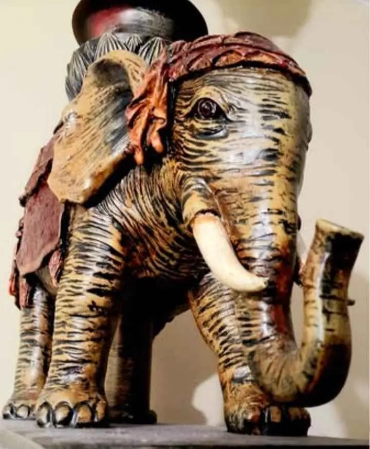 Hand Carved Saluting Elephant Statue Tall Lamp image indicator(7)