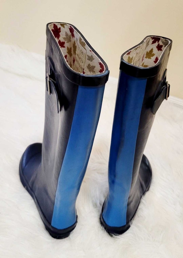 Canadiana Woman Blue Boots Size 36