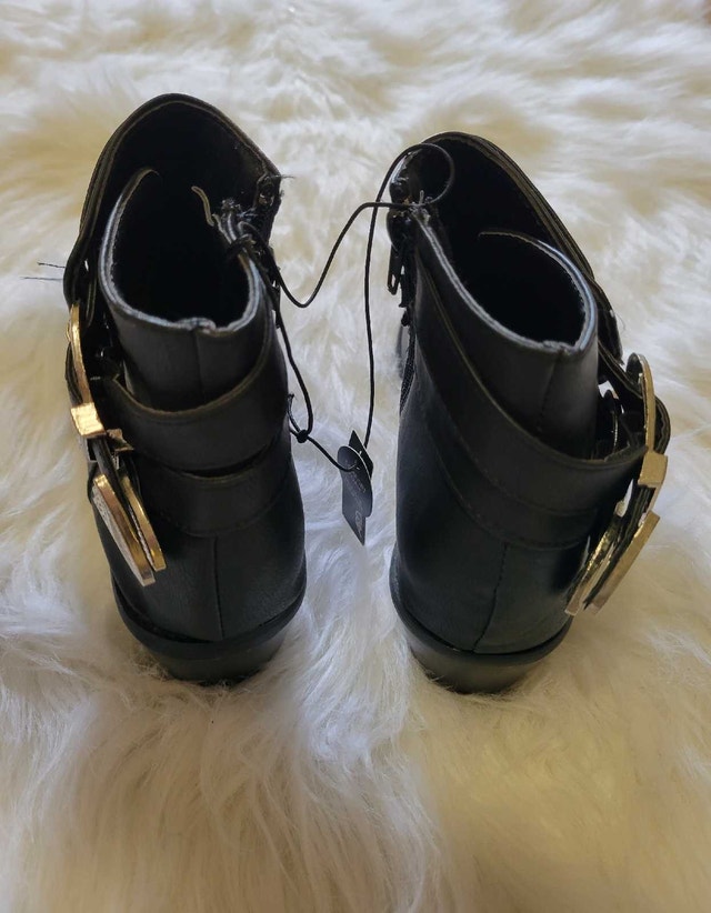 Ankle boots black brand new