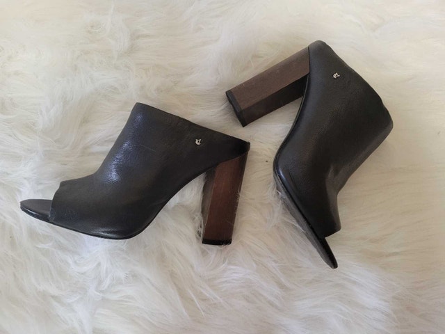 Vince Camuto Mules - Size 8 - photo 3