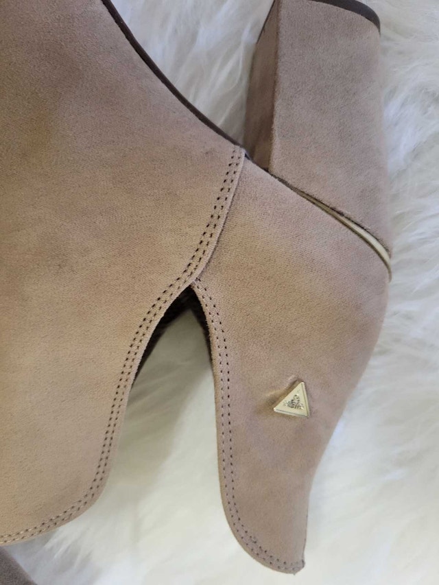 Guess Ankle Boots - Brand New - photo 3