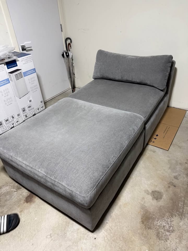 Structube 2-Piece Sectional Sofa - photo 3