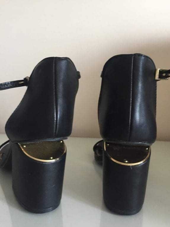 Qupid Black Ankle Strap Block Heel Sandals - Size 7 - photo 5