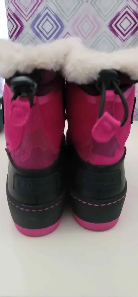 NEW Sorel Girls Winter Boots Size 5 Youth image indicator(4)