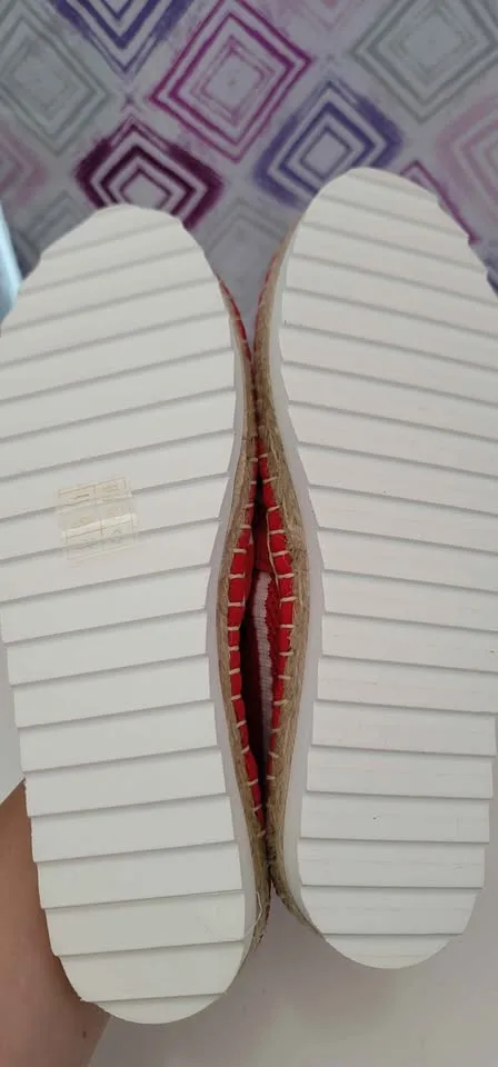 NEW Browns Women's Espadrilles Size 8 image indicator(3)