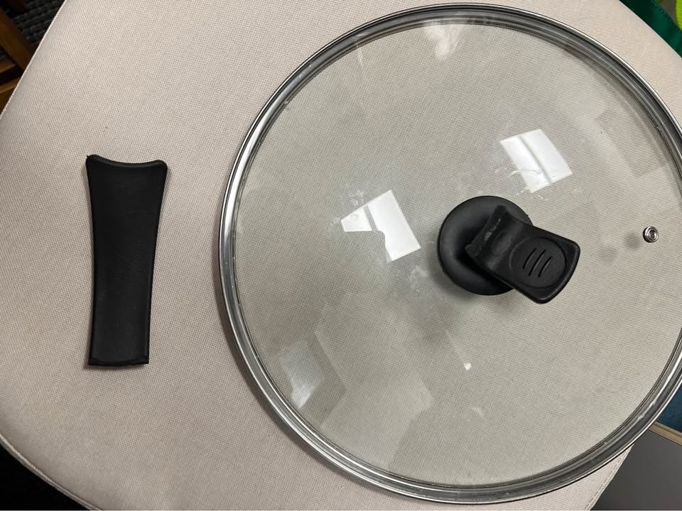 Moving sale – electric dual hot pot for sale - photo 3