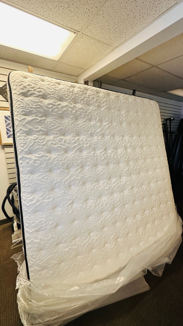 Kingsdown Karina King Mattress