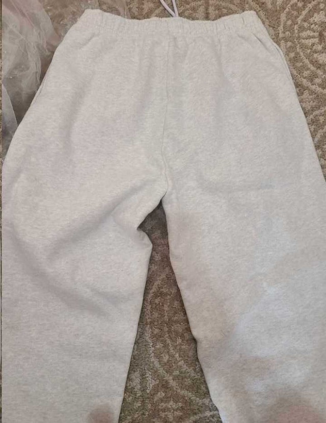 Aritzia Sweatfleece Mega Jogger Sweatpants - Small - photo 3