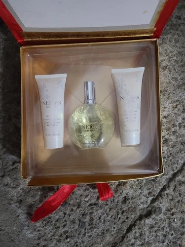 Lise Watier Neiges 3.3oz Deluxe 3 Piece Holiday Gift Set