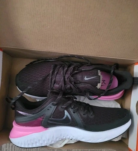 NIKE LEGEND REACT 2 Womens Shoes 8.5
