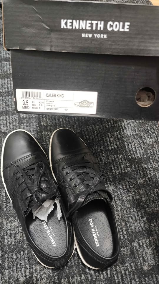 Kenneth Cole - Black Sneakers - photo 2