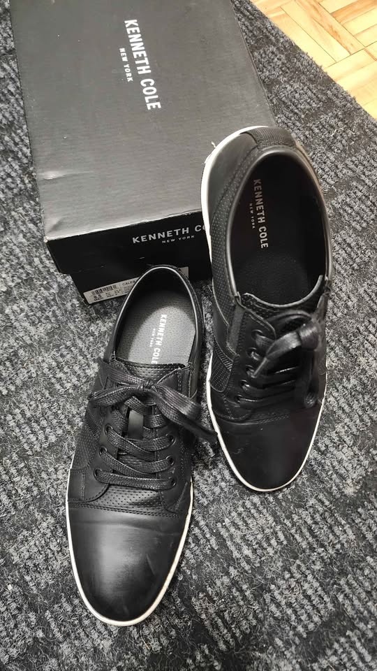 Kenneth Cole - Black Sneakers - photo 3