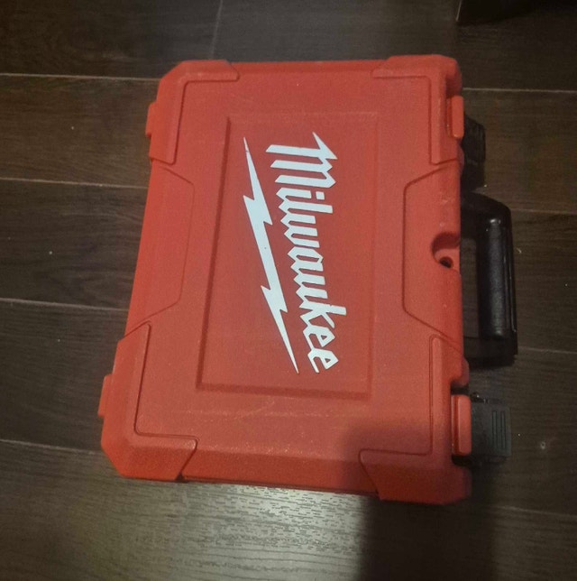 Milwaukee Laser Level with Charger - photo 2