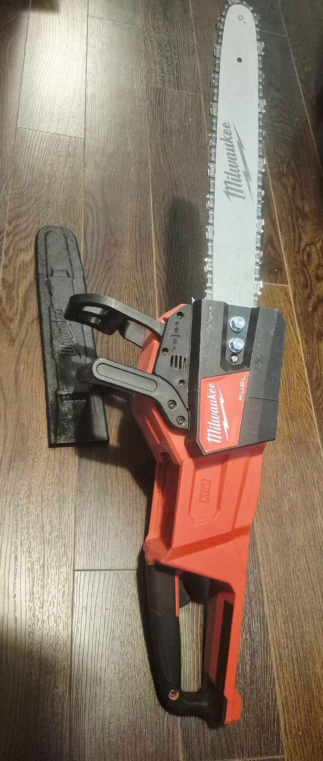 Milwaukee 18V Fuel 16" Chainsaw Bare Tool