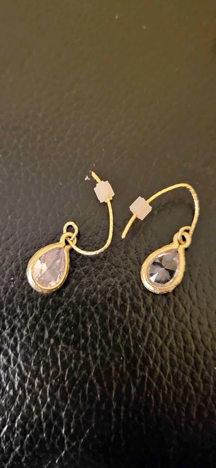 Gold Tone Teardrop Dangle Earrings