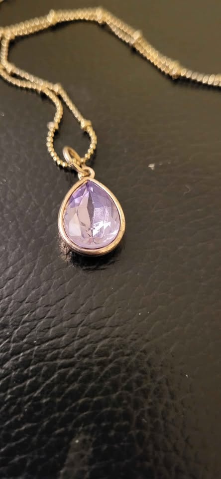 Beaded chain necklace with purple teardrop pendant - photo 2