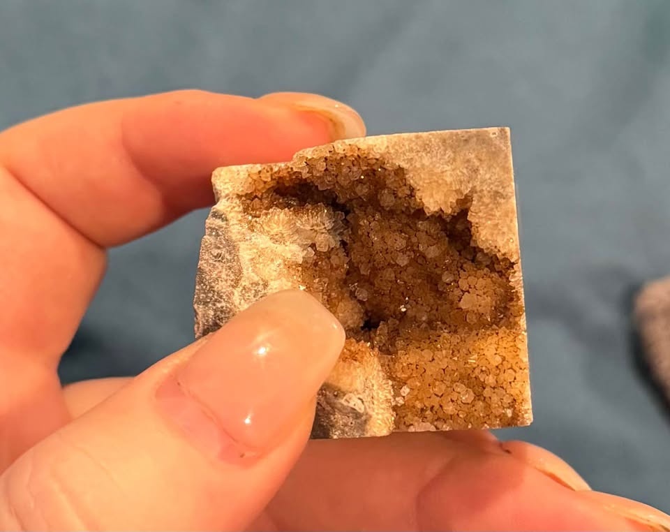 Orange chalcedony/sphalerite - photo 3