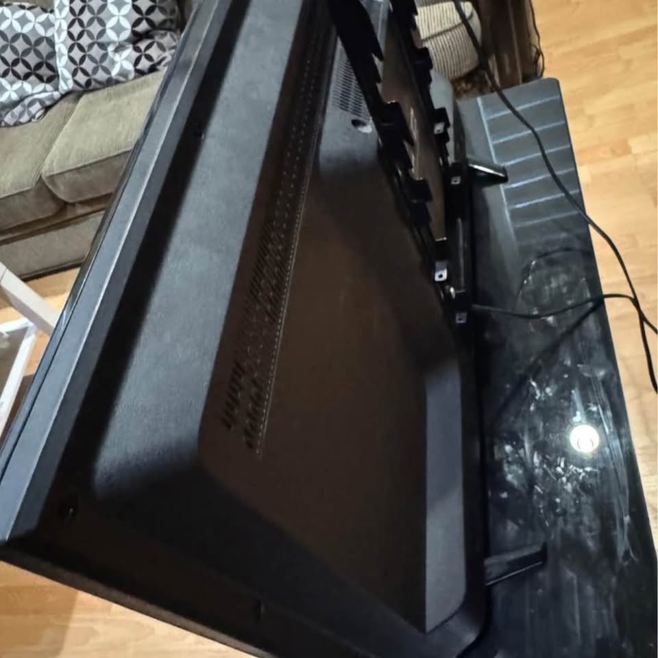 Sharp 40" Smart LED HD TV | Delivery Available - photo 3