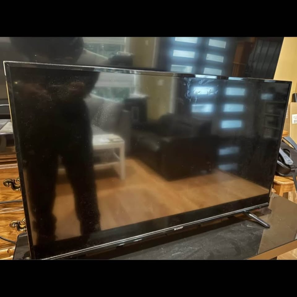 Sharp 40" Smart LED HD TV | Delivery Available - photo 4