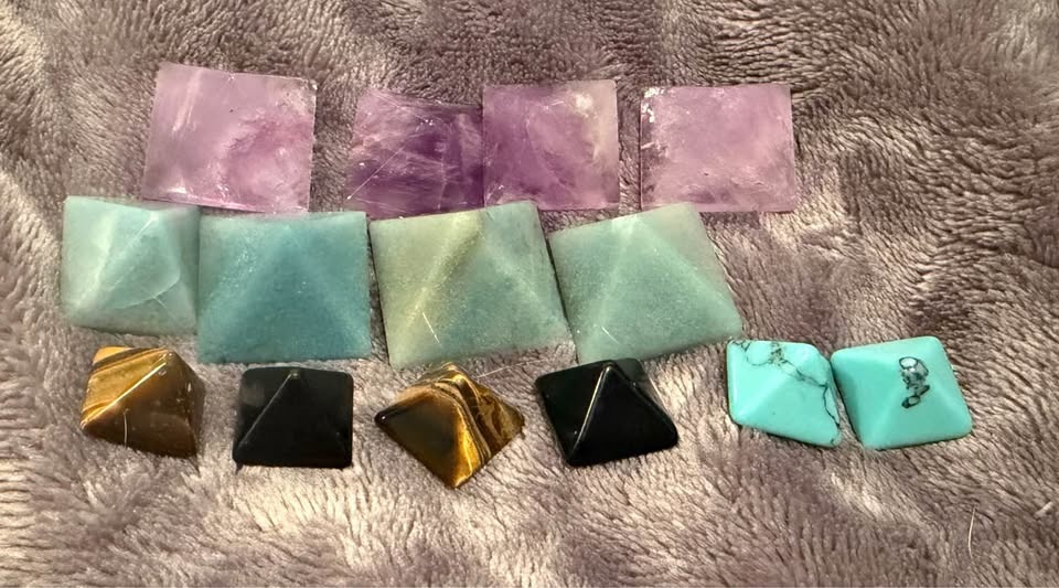 minj pyramids