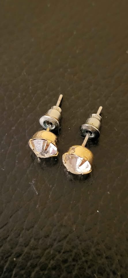 Sparkly Stud Earrings Gold Tone - photo 3