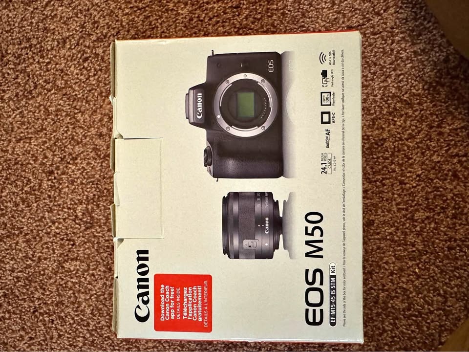 Canon EOS M50